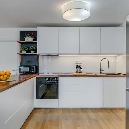 Heritage Carollini Two Floor Apartment