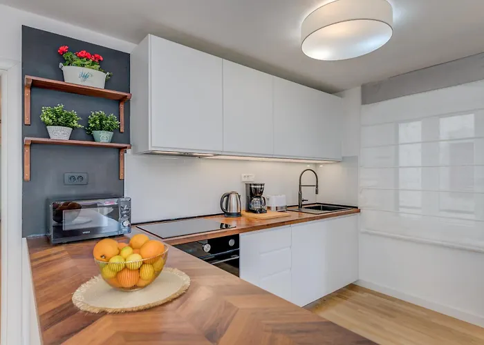 Heritage Carollini Two Floor Apartment *