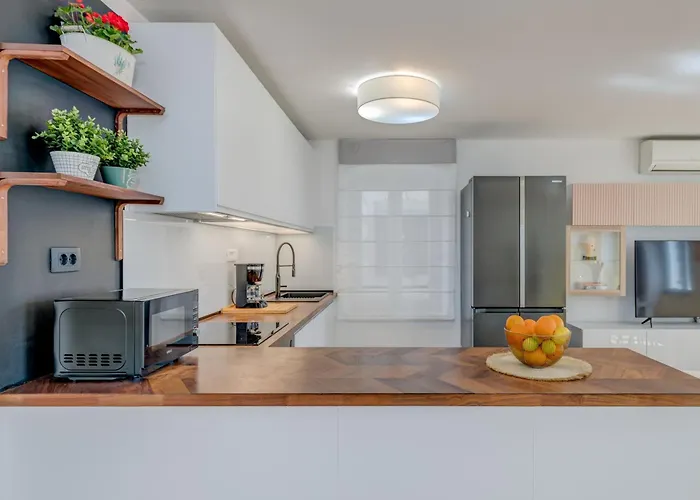 Heritage Carollini Two Floor Apartment