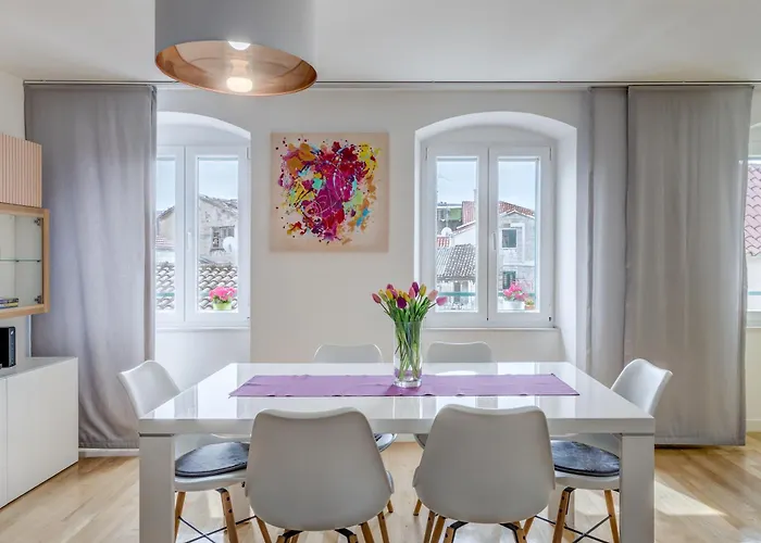 Heritage Carollini Two Floor