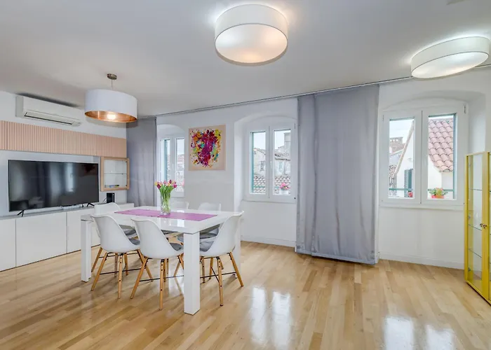 Heritage Carollini Two Floor * Split