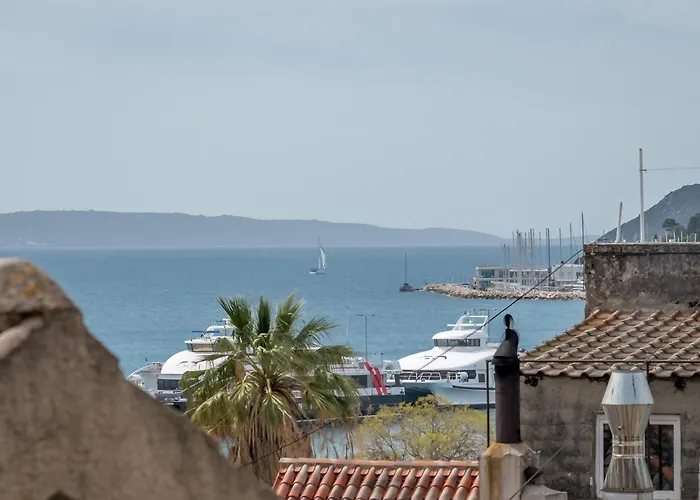 Heritage Carollini Two Floor