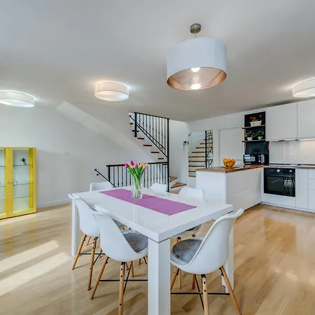 Heritage Carollini Two Floor * Split