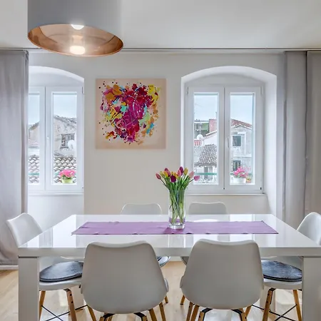 Heritage Carollini Two Floor