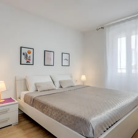 Heritage Carollini Two Floor Appartamento Spalato