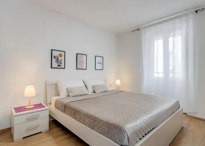 Heritage Carollini Two Floor Apartament Split