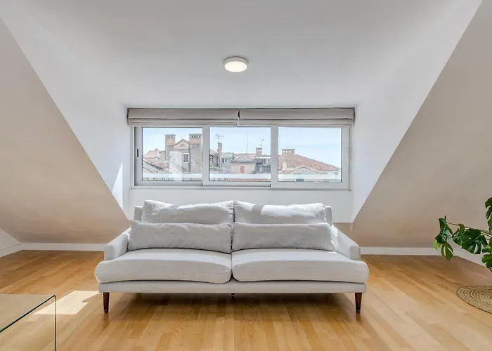 Heritage Carollini Two Floor